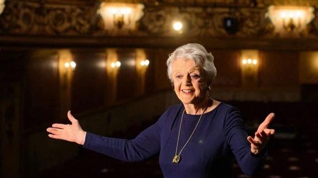 Avis-de-deces-Angela Lansbury